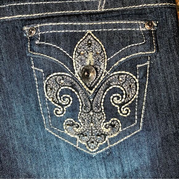 Candie’s Jeans with Embroidery and Bling Detail in Dark Blue Women’s 9 (Jr) - Picture 3 of 11
